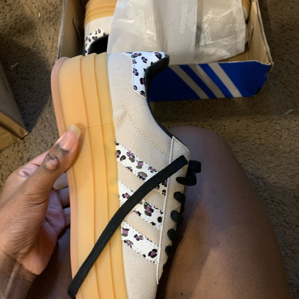 COPY - Adidas - Picture 11 of 13